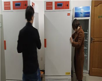 給客戶現(xiàn)場調(diào)試儀器（二）